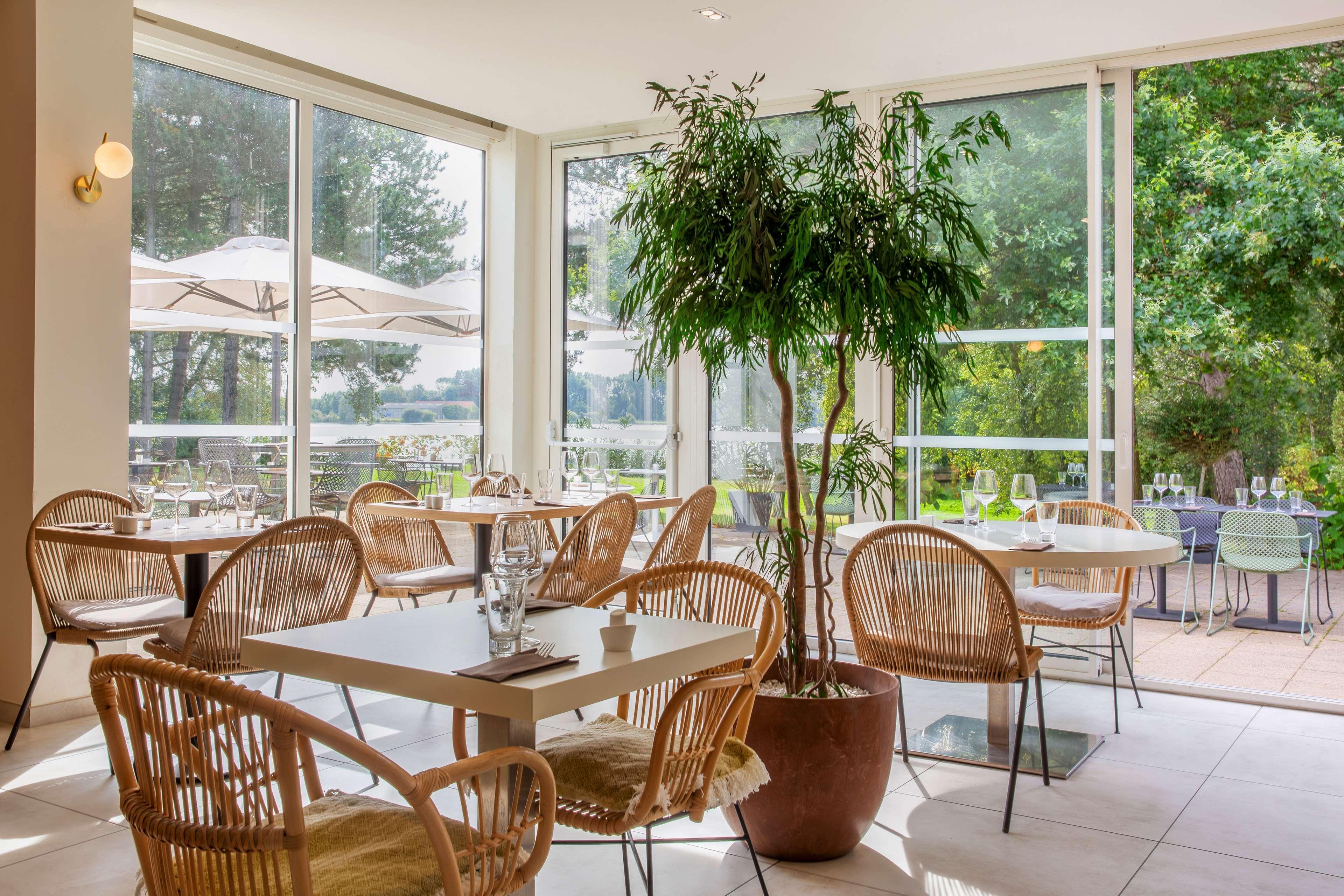 Best Western Hotel Du Lac Dunkerque- Restaurant Ouvert 7/7 Midi Et Soir Armbouts-Cappel Exterior photo